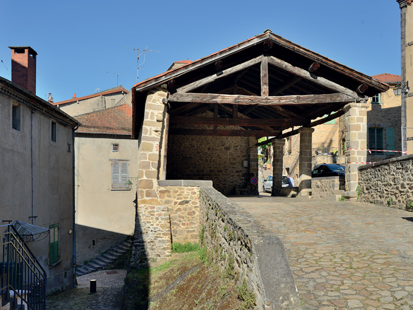 Auzon - village médiéval - Livradois Forez - monument de France - Citadelle - Haute-Loire -  tourisme vert - Département de la Haute-Loire - Haute-Loire tourisme - Auvergne-Rhône-Alpes - Myhauteloire