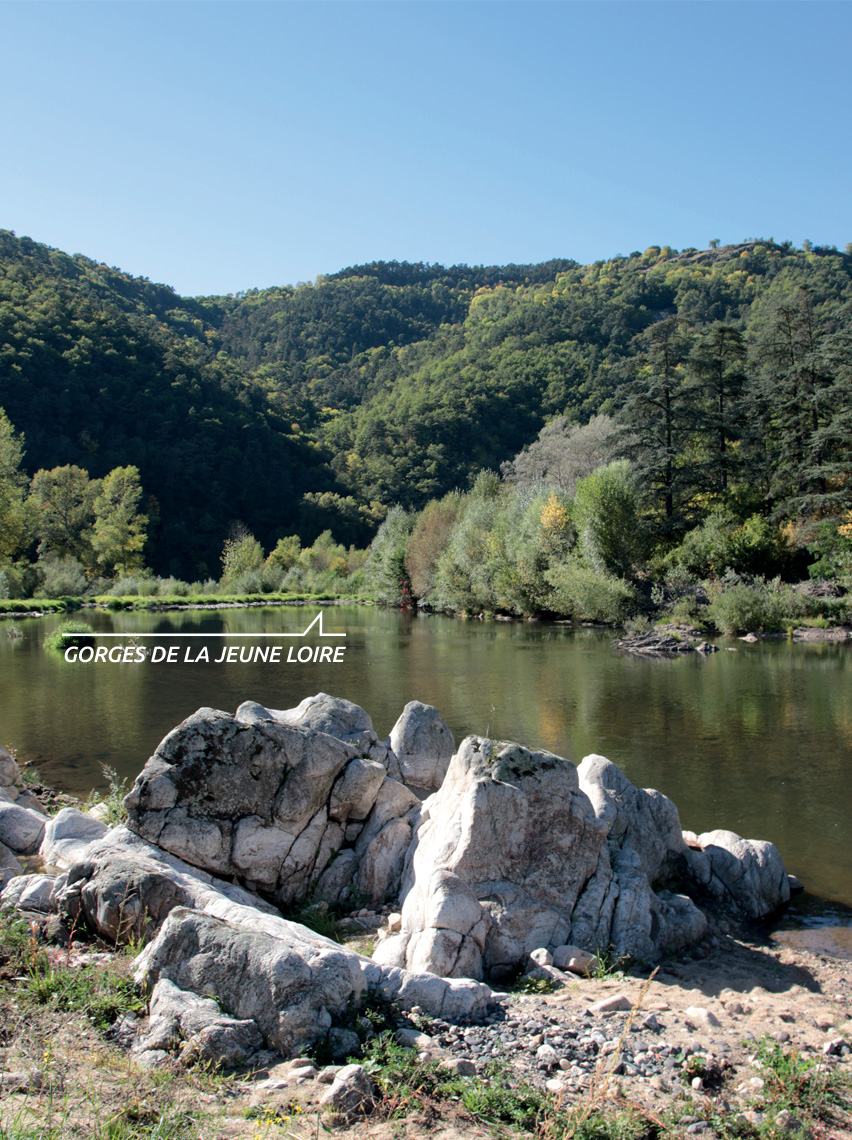 Baignade - Cascade - Plage - rivière - Gorges de la Loire - Allier - Haute-Loire -  tourisme vert - Département de la Haute-Loire - Haute-Loire tourisme - Auvergne-Rhône-Alpes - Myhauteloire