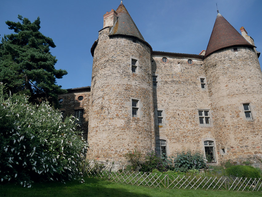 Châteaux Haute-Loire - Médiéval - Château de Lespinasse - 43100 Saint Beauzire - Tourisme vert - Département de la Haute-Loire - Haute-Loire tourisme - Auvergne-Rhône-Alpes - Myhauteloire