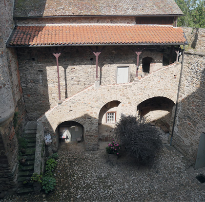 Châteaux Haute-Loire - Médiéval - Château de Lespinasse - 43100 Saint Beauzire - Tourisme vert - Département de la Haute-Loire - Haute-Loire tourisme - Auvergne-Rhône-Alpes - Myhauteloire