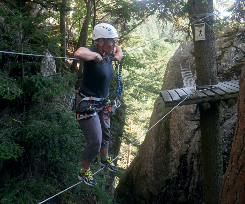 Via Ferrata de la Jorance - Le Pertuis 43 - Grottes - Escalade - Puits des Juscles - spéléologie -Tourisme vert - haute-loire - auvergne - myhauteloire - auvergnerhonealpes - regionauvergne - auvergnelife - région Haute-Loire - 43