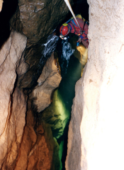 Via Ferrata de la Jorance - Le Pertuis 43 - Grottes - Escalade - Puits des Juscles - spéléologie -Tourisme vert - haute-loire - auvergne - myhauteloire - auvergnerhonealpes - regionauvergne - auvergnelife - région Haute-Loire - 43